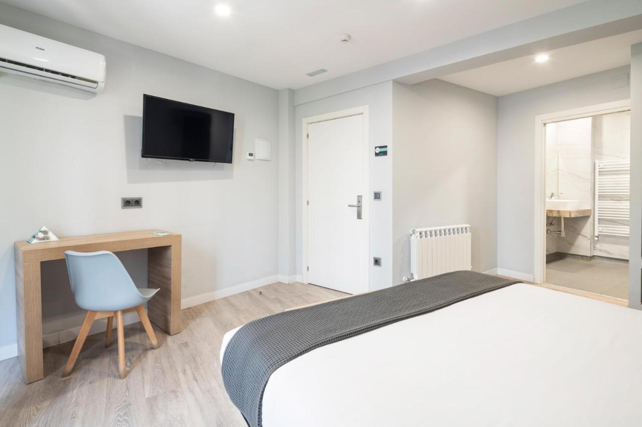Albergue Alda Pilgrim Ponferrada Ngoại thất bức ảnh