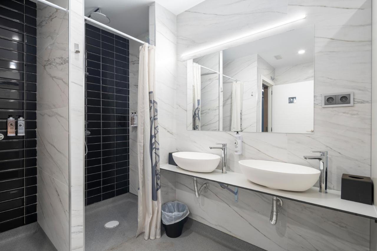Albergue Alda Pilgrim Ponferrada Ngoại thất bức ảnh