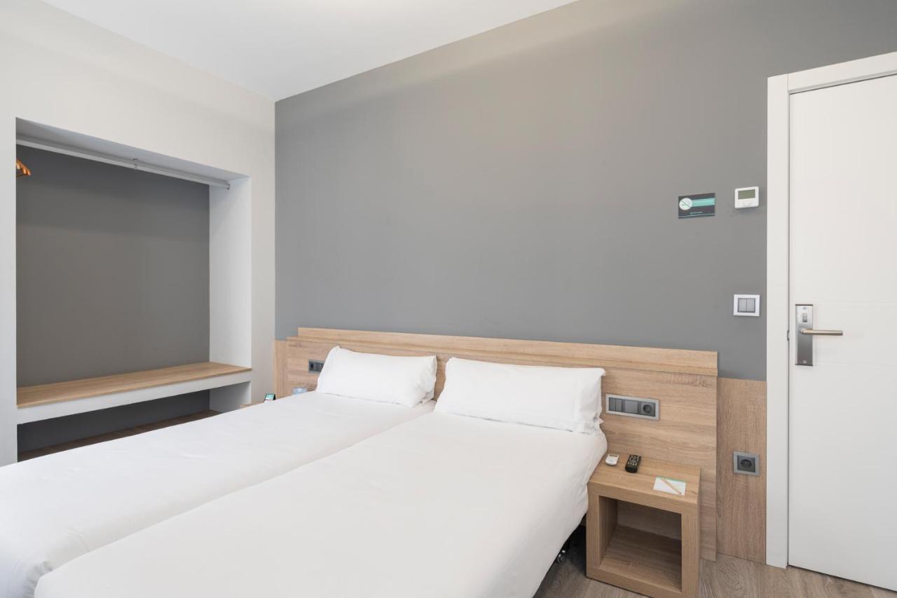 Albergue Alda Pilgrim Ponferrada Ngoại thất bức ảnh