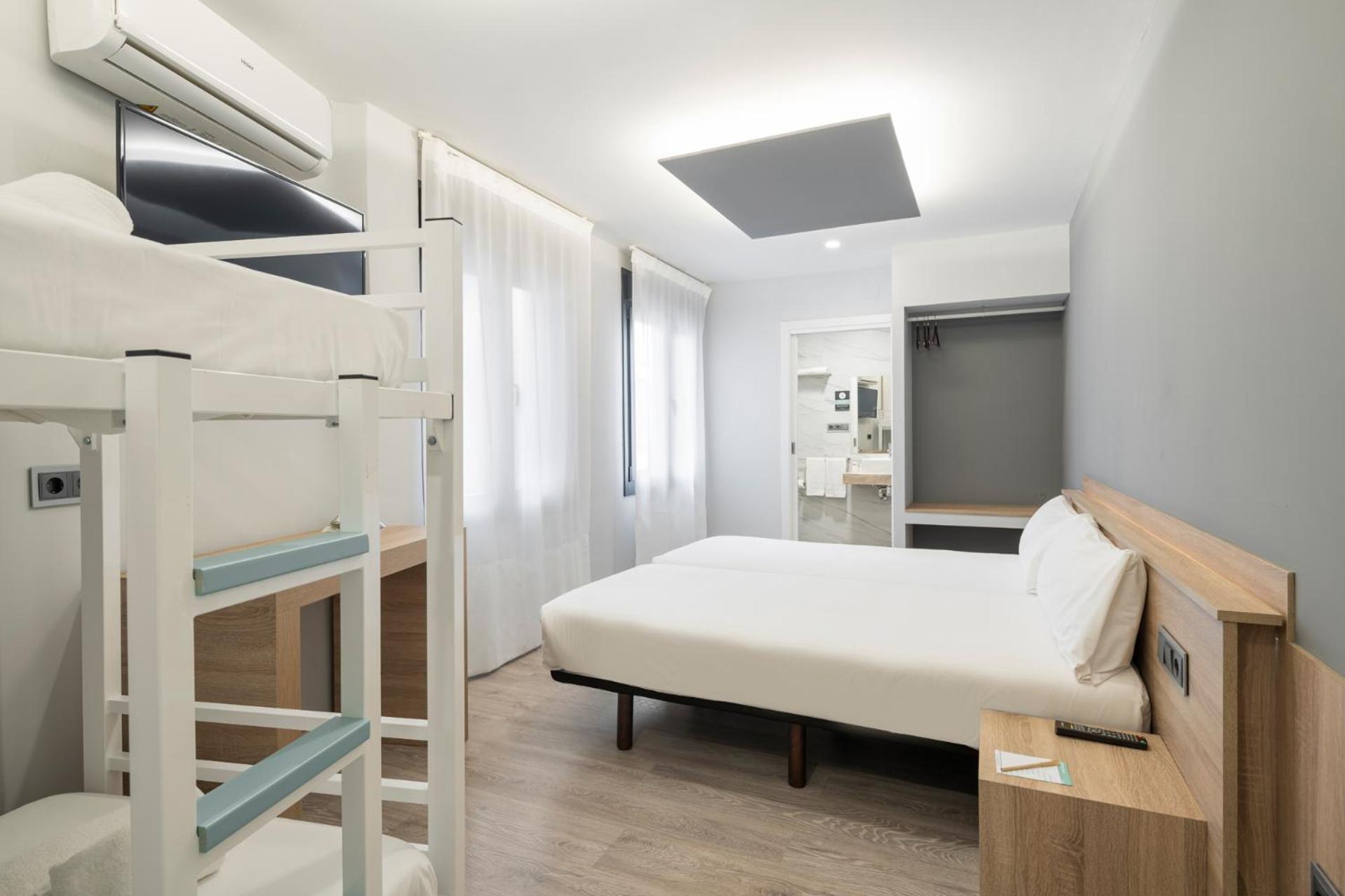 Albergue Alda Pilgrim Ponferrada Ngoại thất bức ảnh